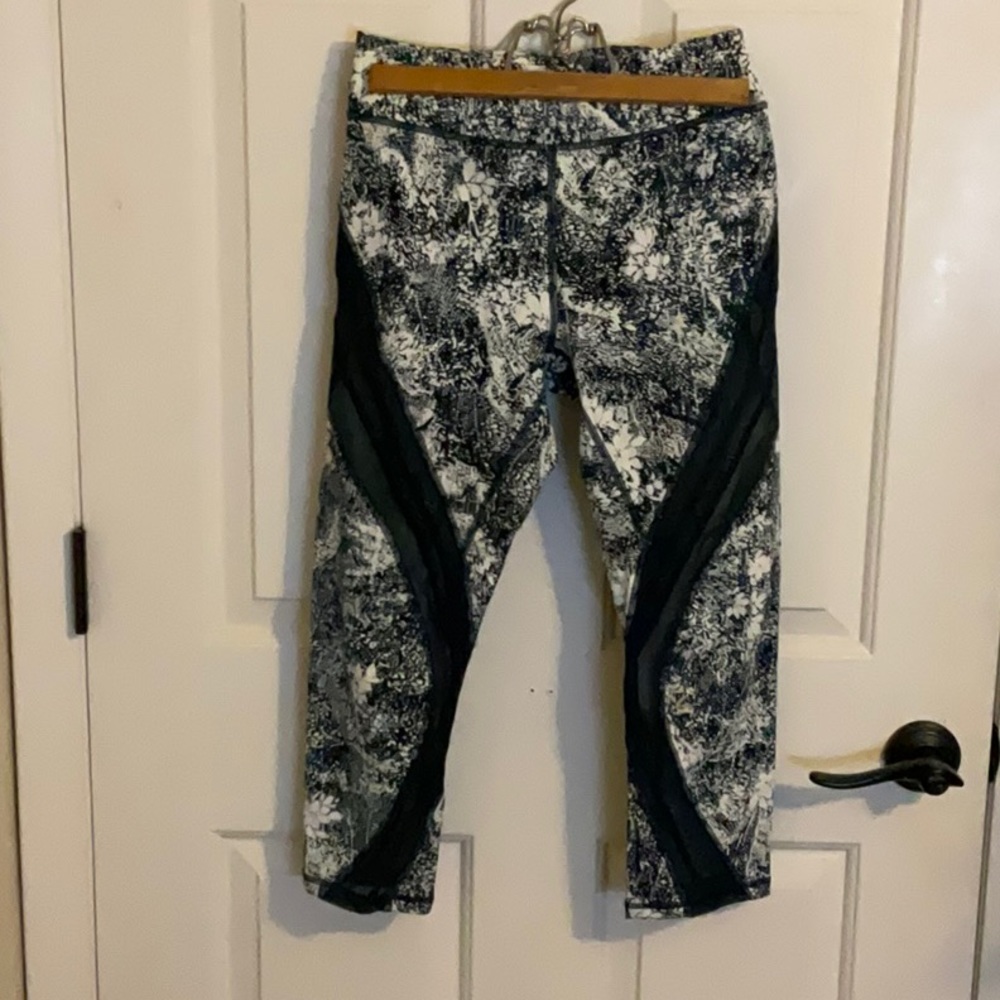 Lululemon Cari Leggings NWOT